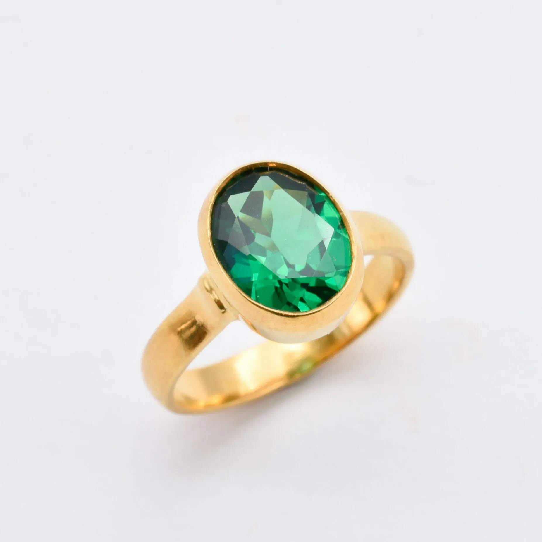Gold Emerald Ring - Green Bezel Ring - Vintage Oval Ring